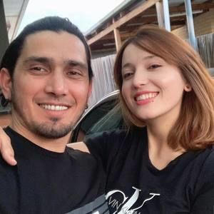 Meet your Posher, Almas